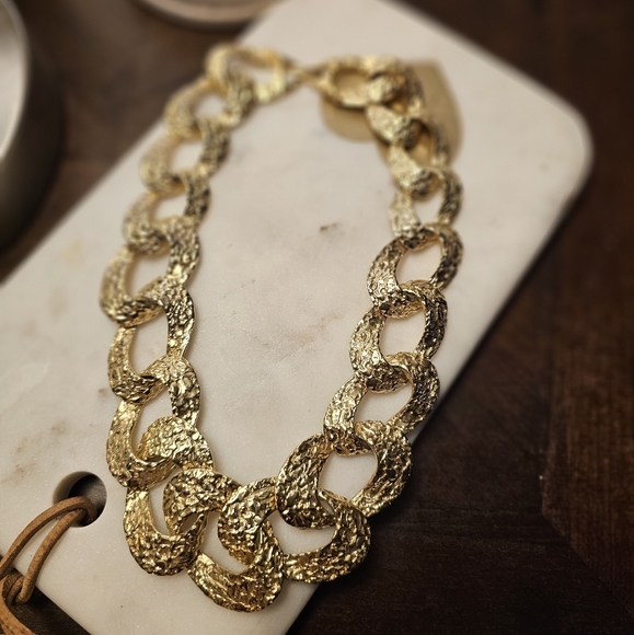 Vintage chunky textured chain gold necklace - Picture 4 of 8